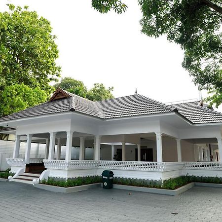 Hotel Heritage Plaza Kottayam Exterior photo